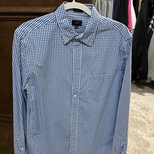 J. Crew Men's Blue Checkered Button Down Shirt - Medium